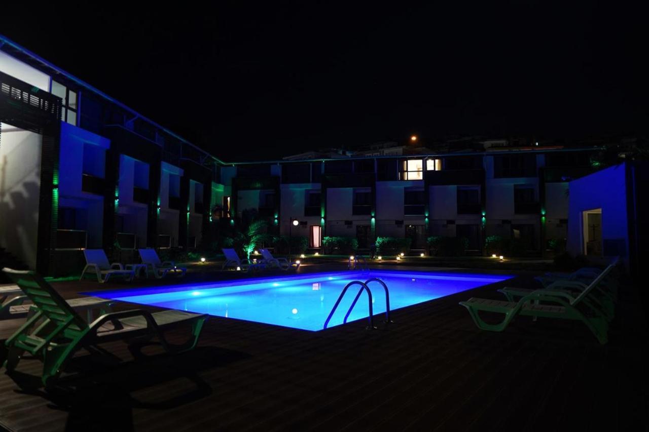 Mad Sea Beach Hotel Караджакёй Экстерьер фото